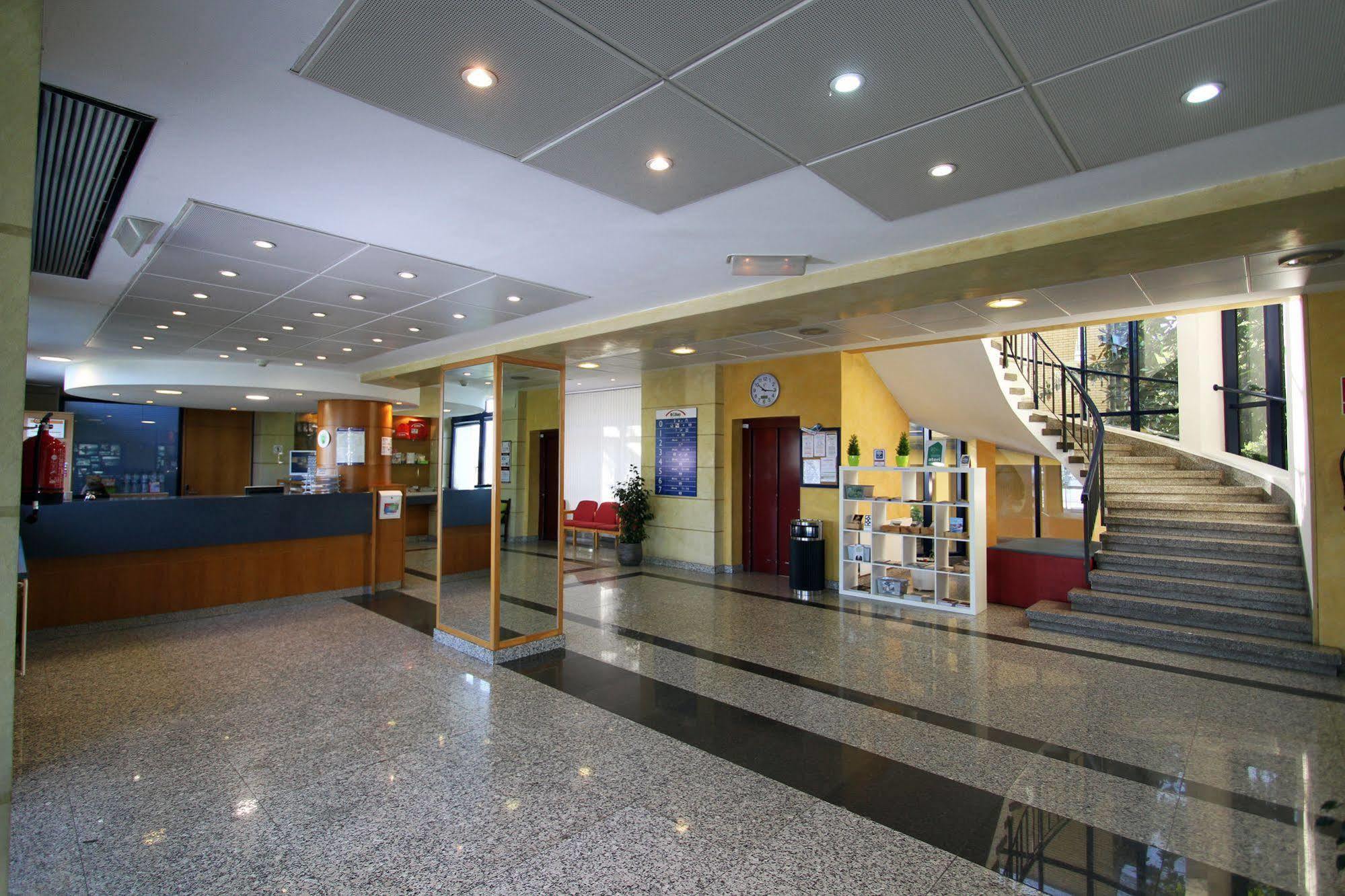 Bilbao Hostel Eksteriør bilde