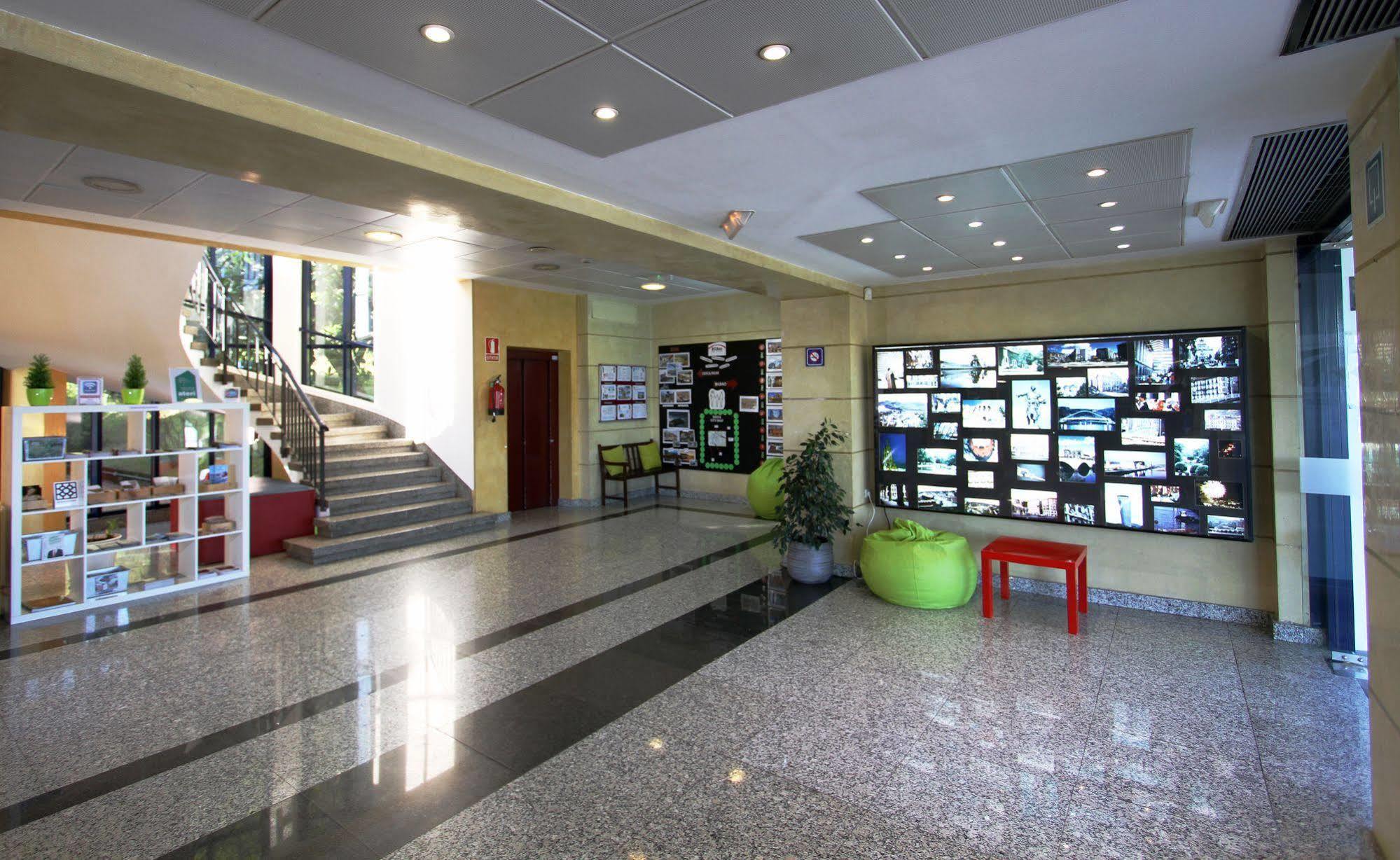 Bilbao Hostel Eksteriør bilde